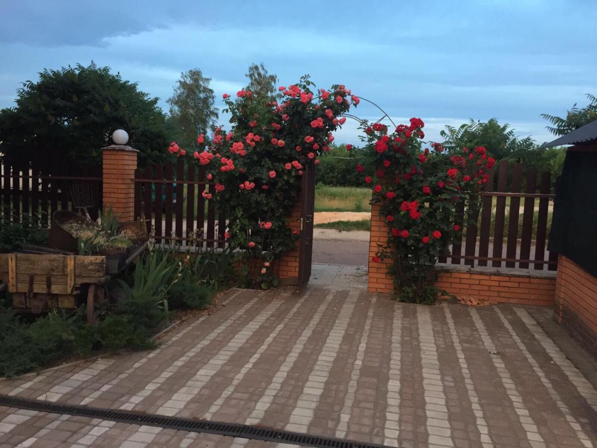 Мотельный Комплекс Телега Sula Bagian luar foto